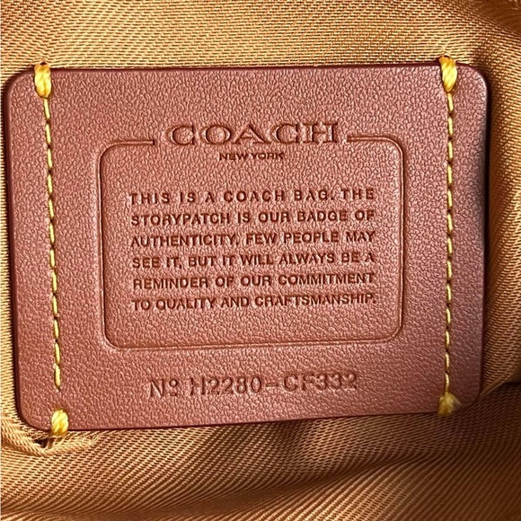 💰SOLD - CF332 - Coach Kitt Messenger Crossbody with Floral Print - Picture 9 of 11